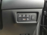 各種スイッチ類はこちらにレイアウトしています。