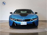 BMW代表的な特徴のキドニーグリル。BMWのすべてのモデルに採用され、BMWらしさを強調しております。
