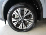 純正18インチアルミホイール!タイヤサイズは235/60R18です。【FR0324-6、FL0324-6、RR0324-6、RL0424-6】