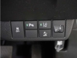 ◆障害物センサー◆車庫入れの時などに近くに障害物がある場合、障害物までの距離を音で知らせてくれます。