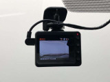 ニュースで流れる【事故の瞬間】【あおり運転】の映像は、ドライブレコーダーが録画しているからです。もしもの時の証拠映像を保存できます。