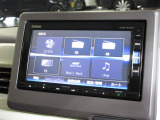 ナビゲーションは純正メモリーナビ(VXM-165VFi)を装着しております。AM、FM、CD、DVD再生、Bluetooth、音楽録音再生、フルセグTVがご使用いただけます。