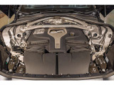 4.0L V8ツインターボエンジン搭載軽快かつパワフルな走りを存分にお楽しみください