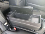 後席中央部