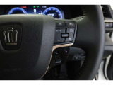 【レーダークルーズコントロール】アクセルペダルを踏まなくても、車間制御モードでは、先行車の車速変化に合わせた追従走行を行い、自動的に加速・減速・停止をします。