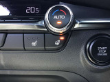 ステアリングーターで寒い時には快適です。