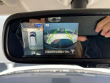 【全周囲カメラ】クルマの真上から見ているかのような映像が見れるので、駐車が苦手な方には特にうれしい装備です♪