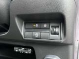 【ステアリングヒーター】寒い日はステアリングヒーターで指先から温めましょう。