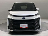 「フロントマスク」です。車の印象を決めるのは【顔】。この車の顔つきは、きっとあなたにピッタリ!?