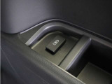 ◆サードシート用USBチャージャー◆3列目にも電源を設置。搭乗される方がスマホの充電をしたり、アウトドアのシーンでも活躍いたします!