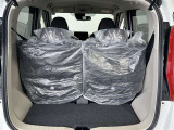 荷室も十分な広さ