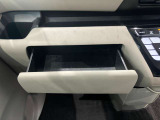 薄型のティッシュBOXなどが収納出来ます。小物入れとしても使えるので便利です。