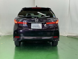 後席の窓には外から車内が見えにくくなるプライバシーガラスを採用。周りを気にせずリラックスして過ごせます