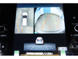 バックギアに入れるとバックカメラの映像がナビに映ります。障害物までの距離もわかりやすいです。