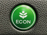 ★ECONスイッチ★ エコドライブを加速しよう!スイッチをONにすると、運転の仕方によるロスを抑え込み燃費をよくするようクルマが頑張ります(*^ー^*)燃費向上にチャレンジ♪