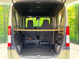 普段のお買い物や通勤、送迎等に十分な荷室スペースを確保しております。セカンドシートを倒すと、大きな荷物の積載も可能です♪