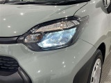 LEDヘッドライトです。デザイン性がよくとても明るいので、夜間の走行や悪天候でも安心です。しかも長寿命!