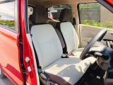 お客様のご予算帯に合わせたお車を常時100台以上取り揃えています!当社のスタッフがお客様のお車選びをしっかりサポートしご提案させていただきます!