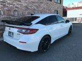オプションになりますが、ボディーコーティングもご用意しております。新車の輝きに近づき、洗車などのお手入れも楽になりますよ。