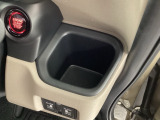 ドライブのサポート、車内の収納スペースも充実してます♪