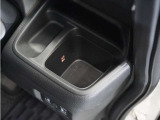 ◆ドリンクホルダー◆手の届きやすい場所にドリンクホルダーがあり、とても便利です。