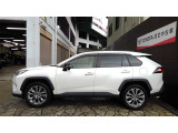 【トヨタ認定中古車】まるごとクリ-ニング(見えない所まで徹底洗浄)、車両検査証明書(車の状態を徹底検査)、ロングラン保証(買ってからも安心!)、3つの安心をセットにしたトヨタ販売店の中古車ブランドです