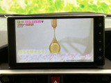 映像を画面に表示でき、停車中の休憩時間などにテレビ番組を楽しめます。見やすい位置に設置されており、車内で過ごすひとときの選択肢を広げてくれる装備です。