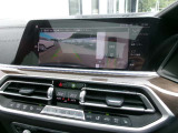 高画質の全周囲カメラが付いております。コーナーセンサーと併せてご利用いただくと駐車も楽々