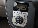 オートエアコンで車内はいつでも快適です♪