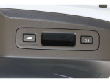 ☆電動リアゲート☆荷物で両手が塞がっていてもワンタッチボタンでリアテールゲートを自動で開閉できます。