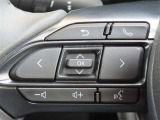 ブルートゥースに接続すれば、スマホに入れている音楽が聞けたり運転中に電話がかかってきてしまった場合もハンドルから電話を取ることができます!