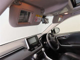 自動防眩インナミラーで後ろの車のヘッドライトも眩しくありません。
