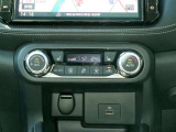 快適オートエアコン付♪設定温度をキープし車内を快適な温度に保ちます♪