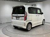 自動車保険・JAFも取り扱っております。また、お客様のご希望で保証延長(有償・一部の車種では取り扱いできません)もご準備しております。