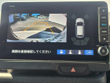 駐車時の安全確認をサポートするバックカメラも使用できます。