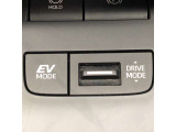 ドライブモードは走りの穏やかな順から「エコ」「ノーマル」「スポーツ」等が選べます。車種によりアクセルレスポンスやステアリングの重さ、エアコンの利き具合等が違います。