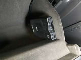 ETCが装着されています。再セットアップ後高速道路の料金所をノンストップで通過できて大変便利です。