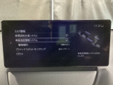 車線逸脱警報システムは、走行中にカメラで車線を検知して、自車が車線から逸脱する可能性があると判断した場合に、警報によりドライバーに通知します。