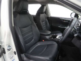 見通しのよいすっきりとした視界で、誰でも運転しやすいです。運転のしやすさは疲れにくさにも繋がりますよ♪