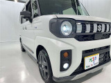 フォグランプ装着車です。暗い夜道の車両前方を明るく照らします