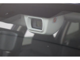 アイサイトのカメラが運転をサポート
