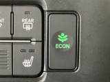 ★ECONスイッチ★ エコドライブを加速しよう!スイッチをONにすると、運転の仕方によるロスを抑え込み燃費をよくするようクルマが頑張ります(*^ー^*)燃費向上にチャレンジ♪