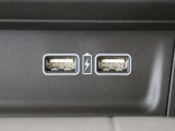 充電装置も充実です。