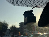 日産純正ドライブレコーダーが付いております!運転中の録画を行ってくれますので、万が一のときに役に立ってくれますよ!