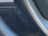 「運転中、電話がきちゃった・・・」そんなときは、こちらのボタンを使いこなせば、楽々と電話ができます!焦って路肩に止める事や、ながら運転を避けることも出来るので安全運転にも繋がります!