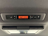 後席にもオートエアコン機能付!