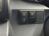 EVドライブモードで、エンジン音や排気ガスを気にすることなく走れます。早朝・深夜や屋内の駐車場などで重宝しますよ♪