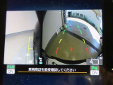バックモニター付きです。サイドモニターも装備されております。