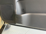 ドアの内張りにキズあります。