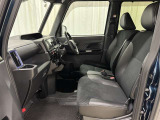 【全車まるごとクリーニング済☆】室内外はもちろん、シートを外してニオイの元となるフロアカーペットまで消臭・除菌を実施。中古車を気持ちよくお乗りいただけるクリーニングサービスを全車施工しております!